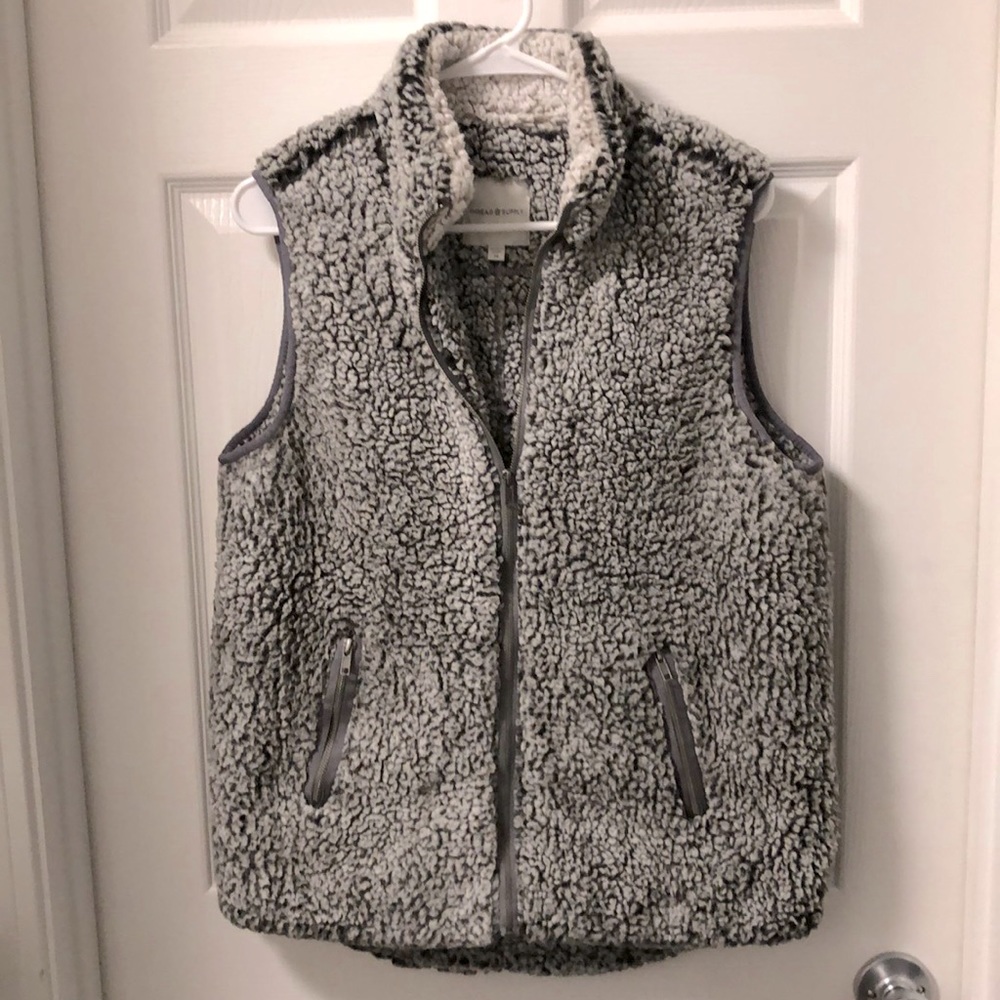 Thread & Supply Vest
